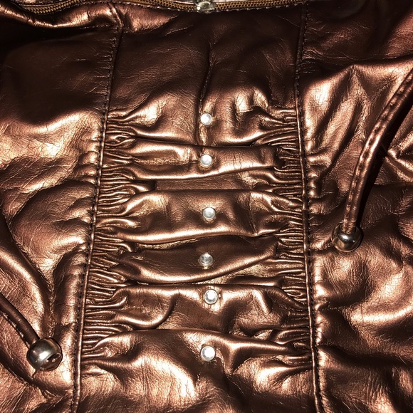 Cute brown metallic purse. - Picture 3 of 4